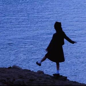 美女自慰撒尿偷拍
